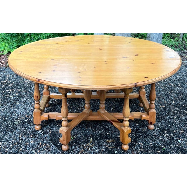 1980s Pine Gate Leg Drop Leaf Harvest Dining Table For Sale - Image 5 of 10