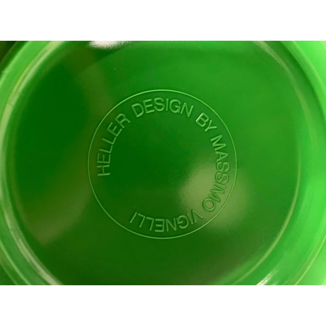 Massimo Vignelli 1960s Vintage Kelly Green Massimo Vignelli for Heller Dinnerware - Set of 24 For Sale - Image 4 of 5