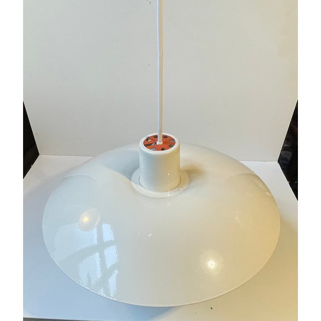 Louis Poulsen Vintage Cream White PH4 / 3 Pendant Lamp by Poul Henningsen for Louis Poulsen For Sale - Image 4 of 9