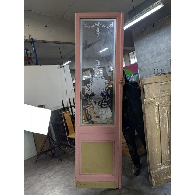 Brown Early 20th Century Engraved Glass Doors, Set of 2 For Sale - Image 8 of 9