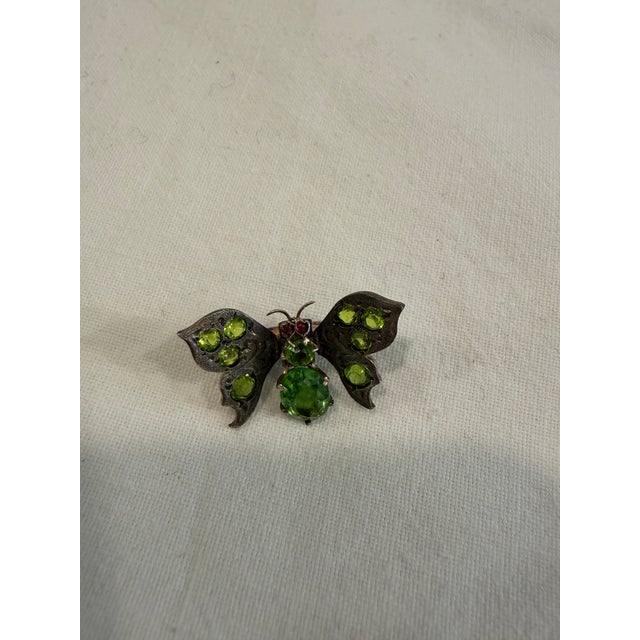 Antique Art Nouveau Insect Brooch with Green Paste Stones and Butterfly Bow Tie in C-Clasp, 1890s For Sale - Image 5 of 7