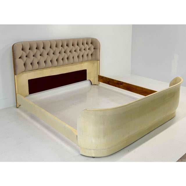 Italian Art Deco Bed in Parchment Leather with Beige Velvet Capitonné, 1940s For Sale - Image 3 of 12