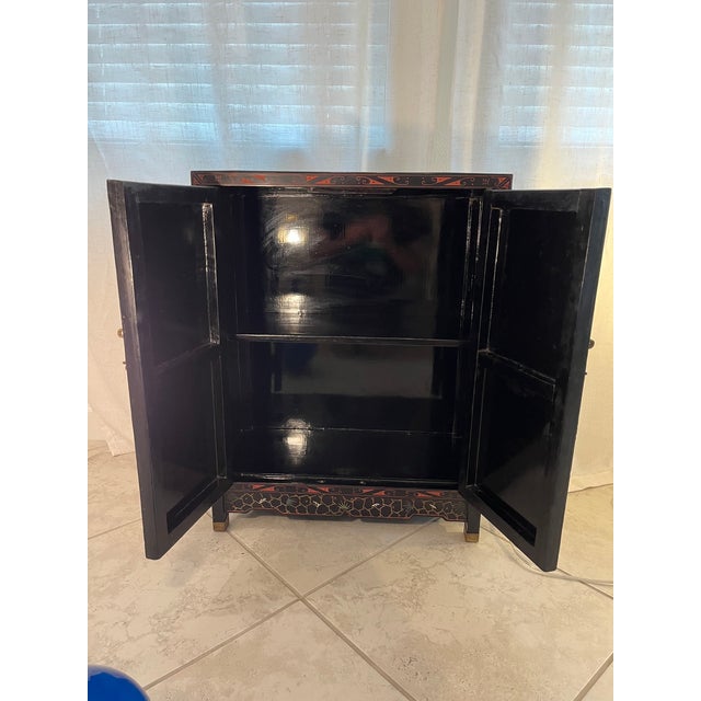 Vintage Mid-Century Chinese Black and Gold Lacquer Cabinet With Mother of Pearl Inlays For Sale - Image 13 of 18