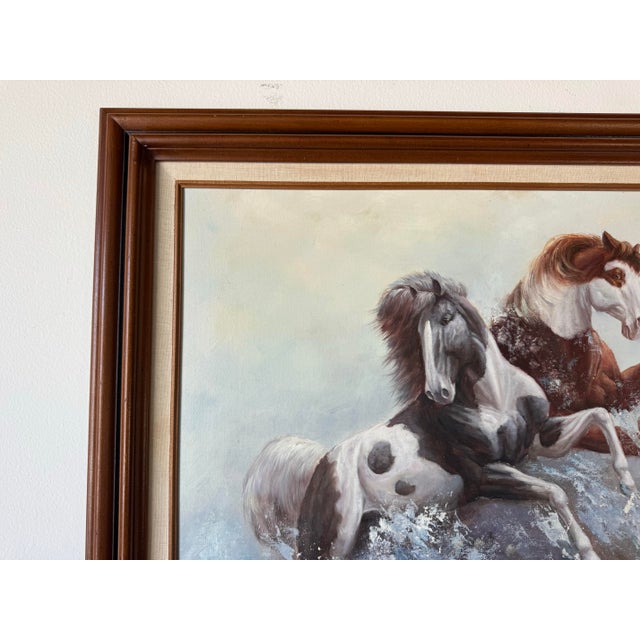 1970s 1970s Vintage Oil on Canvas Painting of Horses by Vincent – Framed For Sale - Image 5 of 11