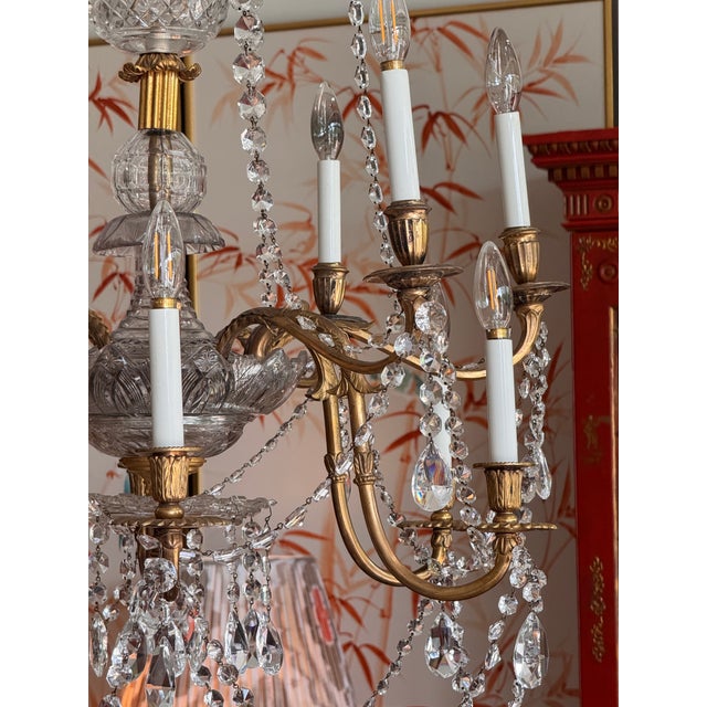 Early 19th Century Anglo-Irish Crystal and Gilt Bronze Chandelier For Sale - Image 6 of 11