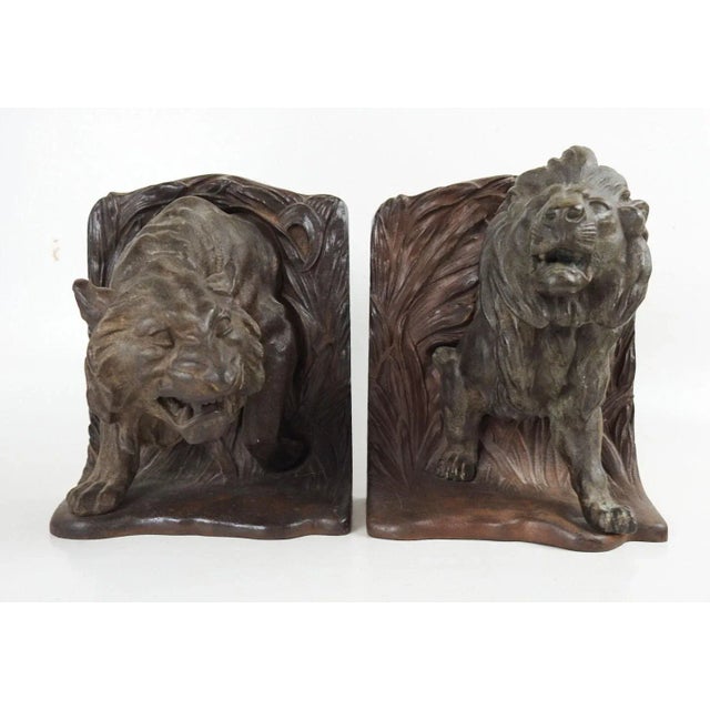 English Early 20th Century Bradley Hubbard Lion Tiger Cast Iron Bookends For Sale - Image 3 of 12