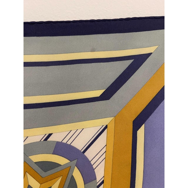 Hermès Hermès Rose Des Vents Metz Joachim Foulard En Soie For Sale - Image 4 of 6