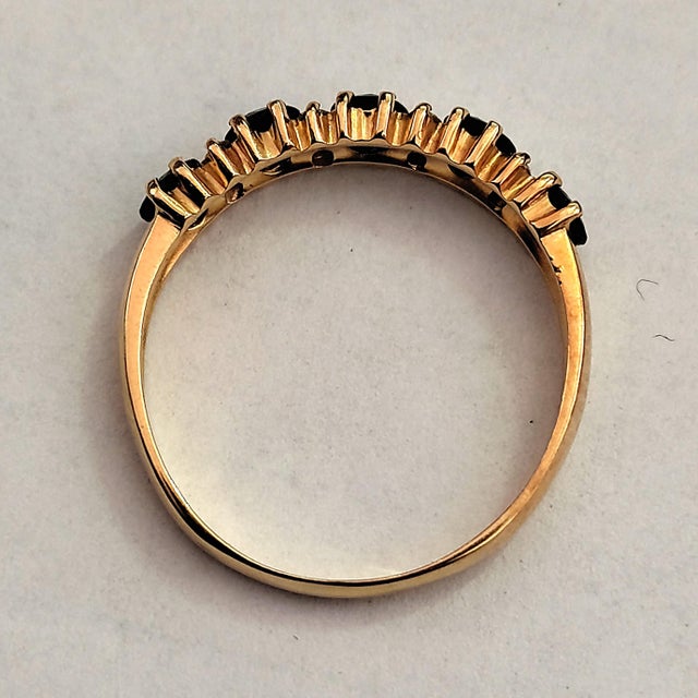 18k Gold Garter Ring with 5 Sapphires and 8 Diamonds, 1970s For Sale - Image 4 of 7