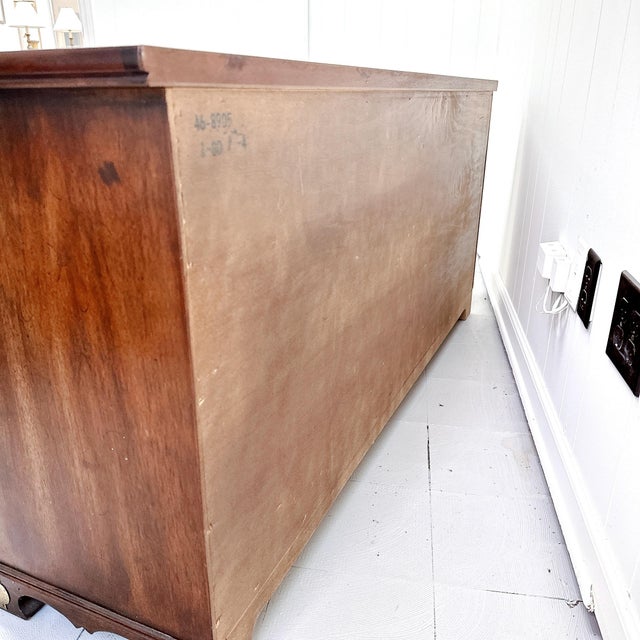 Vintage Henredon Hollywood Regency Sideboard Credenza Brass Butterfly Hardware, Attributed For Sale - Image 14 of 16