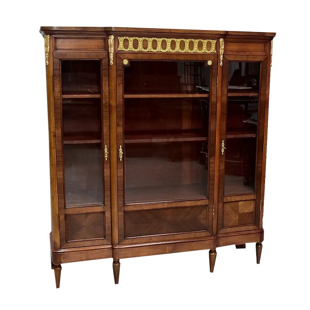 Early 20th Century Louis XVI Style Book Shelf in Cherry & Mahogany For Sale