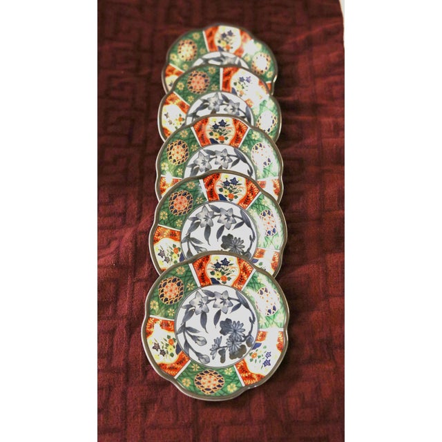20th Century Imari Hand Painted Small Decorative Bowls - Set of 5 For Sale - Image 11 of 13