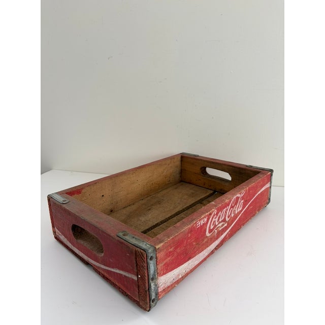 Vintage Coca-Cola Wood Bottle Crate – Red Advertising Case For Sale In Orlando - Image 6 of 6