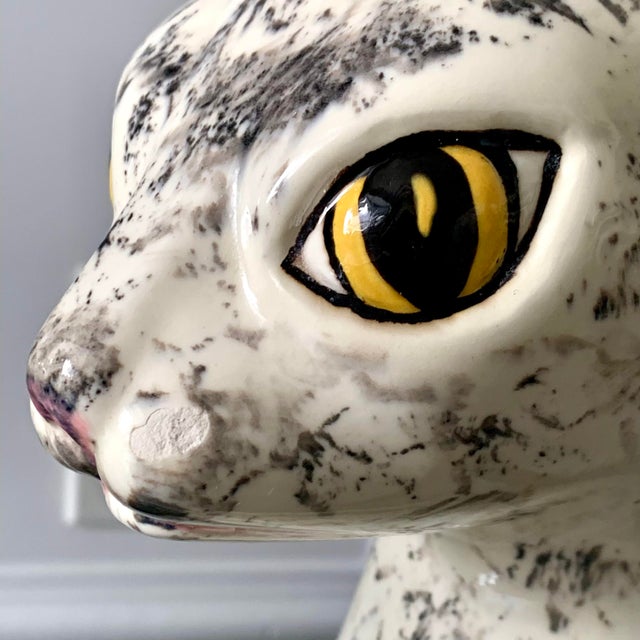 Vintage Haeger Cats, Art Deco Mid Century Modern, Tall Seated Black and White Cat Ceramic Statuettes Figures - Set of 2 For Sale - Image 9 of 13