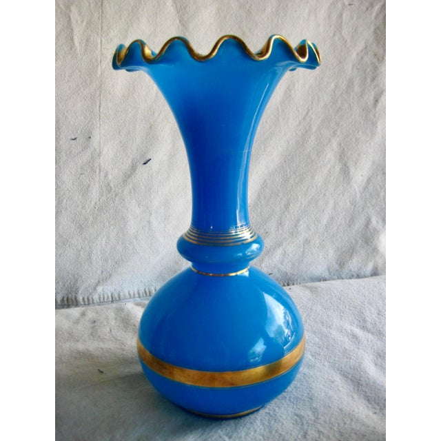 French Mid 19th Century Pair of French Napoleon III Bleu Opaline Vases For Sale - Image 3 of 8