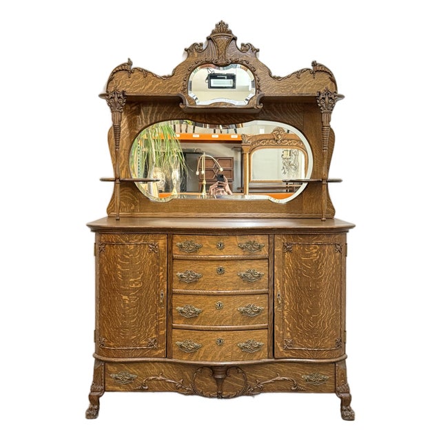 Vintage Quarter Saw Oak Sideboard For Sale