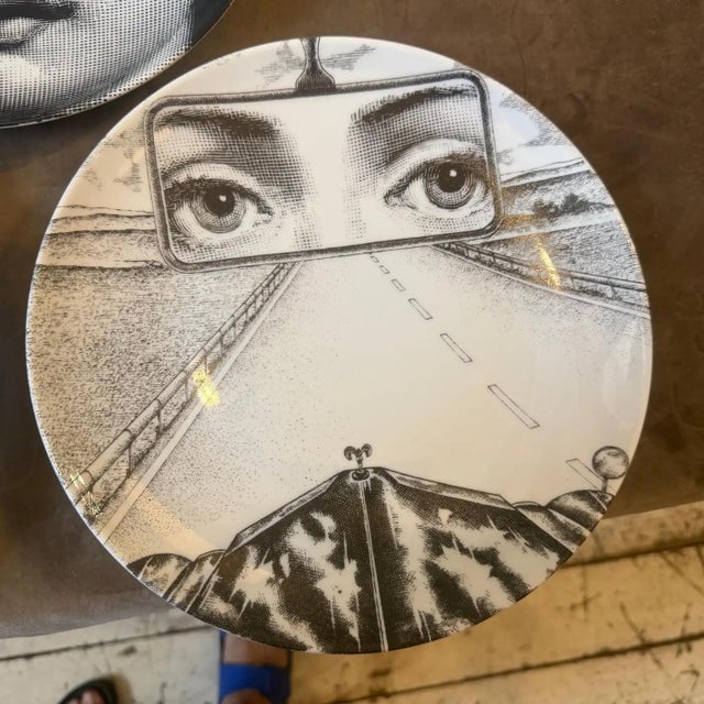 Ceramic Four 1970s 26 Cm Porcelain Wall Plates Temi E Variazioni by Piero Fornasetti For Sale - Image 7 of 13