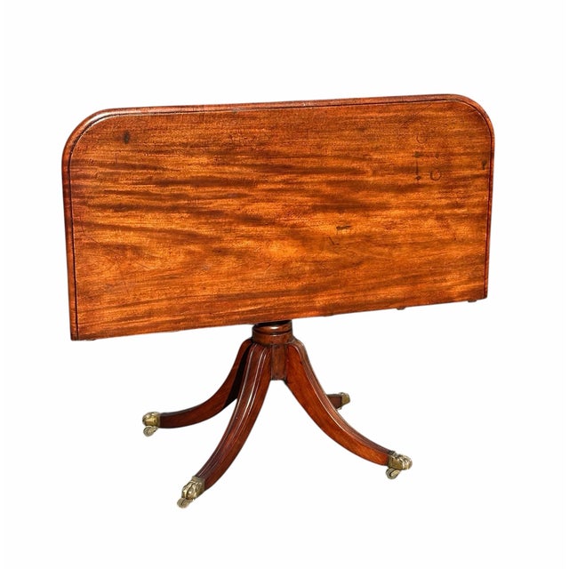 Antique Federal Mahogany Double Pedestal Tilting Banquet Table With Two Leaves For Sale In Boston - Image 6 of 12