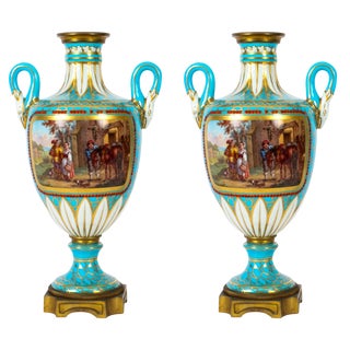 19th Century French Porcelain Urns, Set of 2 For Sale