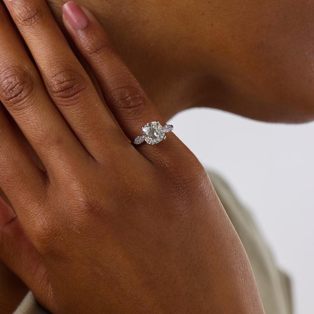 1930s 1930s Gia 3.11 Carat Old Mine Cut Diamond Platinum Engagement Ring, Size 4.75 For Sale - Image 5 of 6