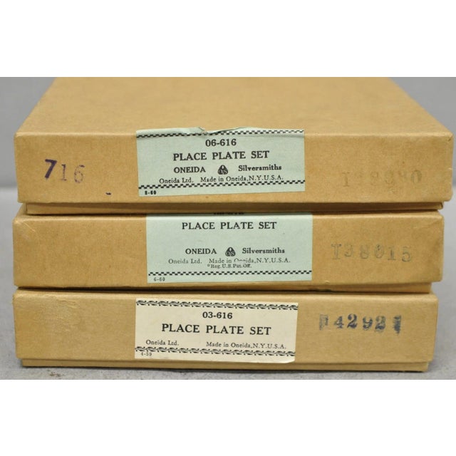 Vintage Oneida Mid Century Modern 6" Silver Plated Bread Dessert Plate, Set of 6 For Sale In Philadelphia - Image 6 of 13