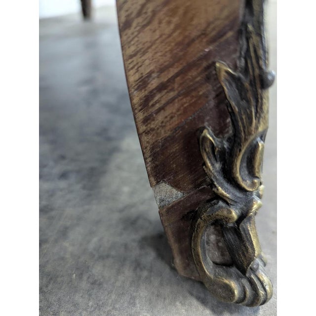 Louis XV Style Chest of Drawers in Marquetry For Sale - Image 9 of 10