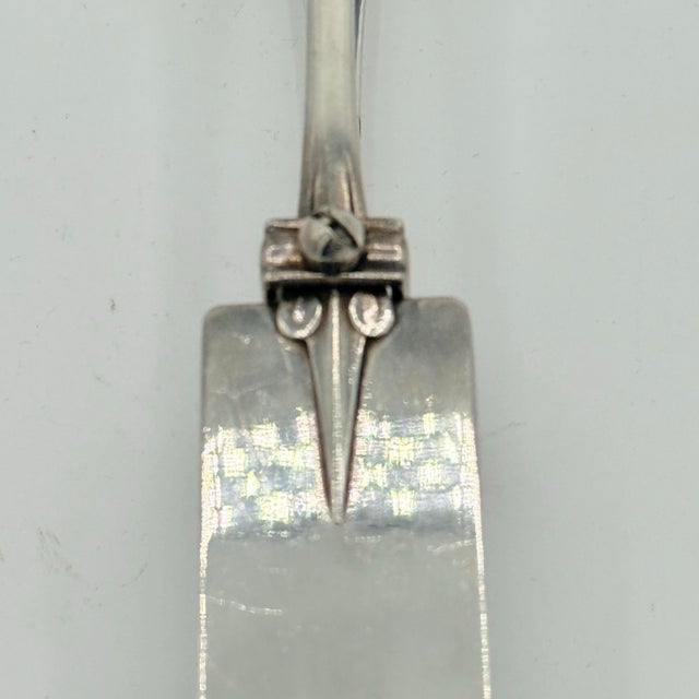 Antique French Silver Plate Asparagus Tongs Attributed to Christofle, Circa 1900 For Sale In Richmond - Image 6 of 9