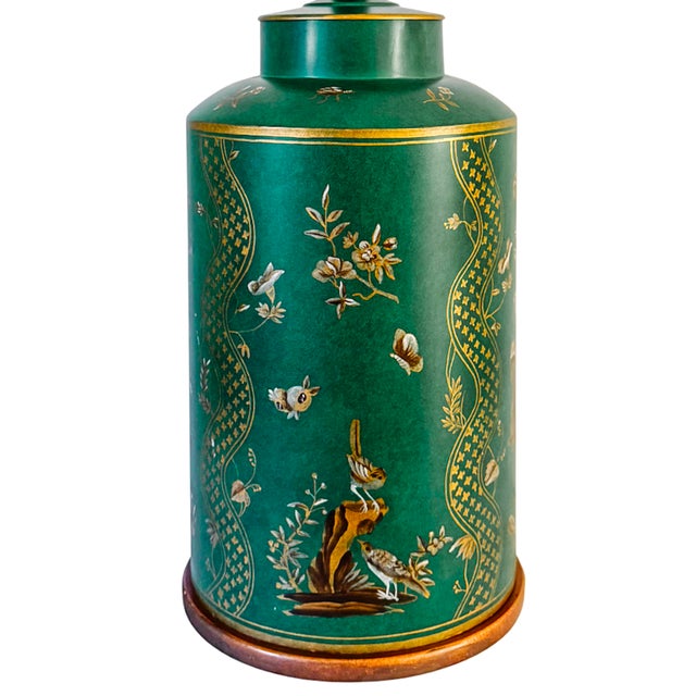 Frederick Cooper 1970s Large Frederick Cooper Emerald Green Hand-Painted Green Tole Chinoiserie Table Lamps - A Pair For Sale - Image 4 of 17