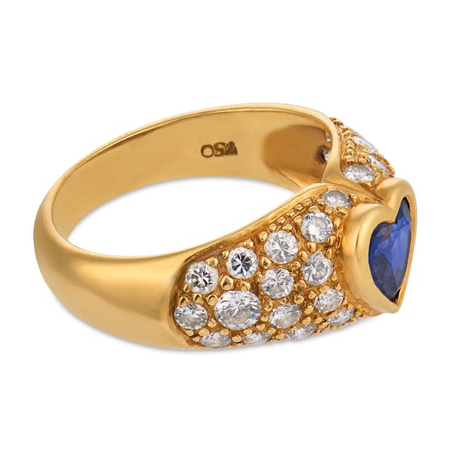 Vintage Heart Shape Sapphire Diamond 18k Yellow Gold Ring, Size 5 For Sale - Image 4 of 7