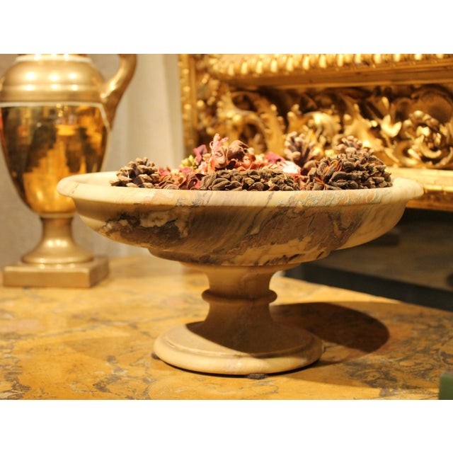 Italian 19th Century Neoclassical Marble Bowl on Pedestal or Tazza Centerpiece For Sale - Image 4 of 17