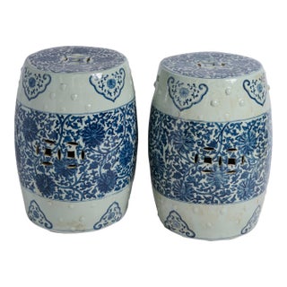 Pair of Blue and White Porcelain Chinese Oriental Drum Garden Seat For Sale