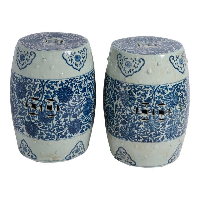 Pair of Blue and White Porcelain Chinese Oriental Drum Garden Seat For Sale