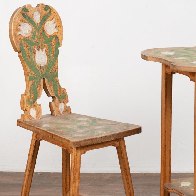 Early 20th Century Swedish Folk Art Side Table and Pair of Chairs With Tulip Motif For Sale - Image 4 of 13