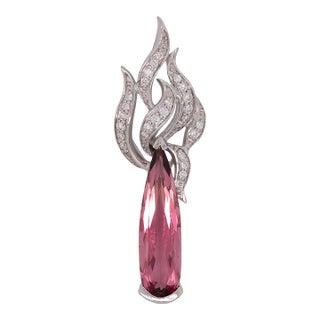 3.2Ct Pink Tourmaline Pendant With Earth Mined Diamond Accents: Solid 18k Gold For Sale