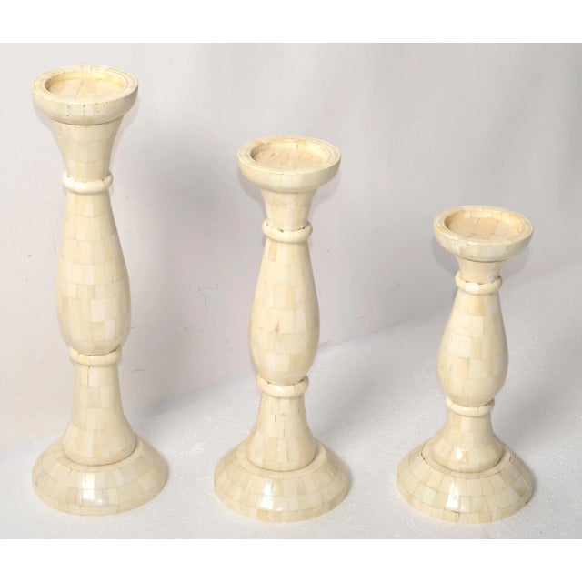 Hollywood Regency 3 Large Nesting Pillar Candle Holders Handmade Mother of Pearl Turned Wood 1970 For Sale - Image 3 of 13