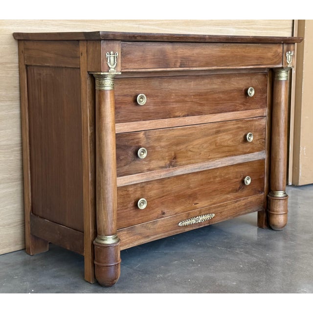 1830s French Empire Walnut Chest with Four Drawers and Gilded Edges, Commode For Sale - Image 18 of 18