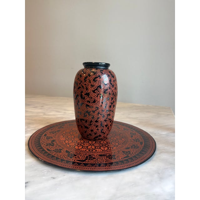 Hand Carved Burmese Lacquerware Vessel With Matching Tray – Unused – Wedding Gift Provenance For Sale - Image 4 of 8