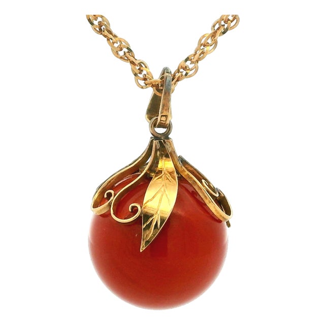 Vintage Italian 18k Rose Gold Mediterranean Coral Sphere Pendant Necklace For Sale