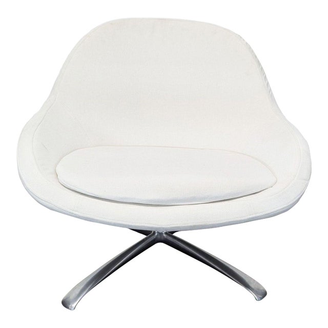 Bo Concept Veneto Modern White Swivel Lounge Chair With Metal Base For Sale
