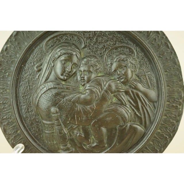 Bronze Medallion with Bas-Relief depicting the Madonna Della Seggiola by Raffaello Sanzio, Italy, Late 1800s For Sale - Image 10 of 18