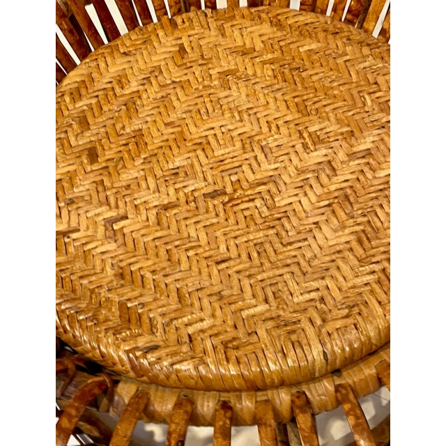 This nest style lounge chair is designed in the style of Franco Albini and is a classic design - comfortable and stylish....