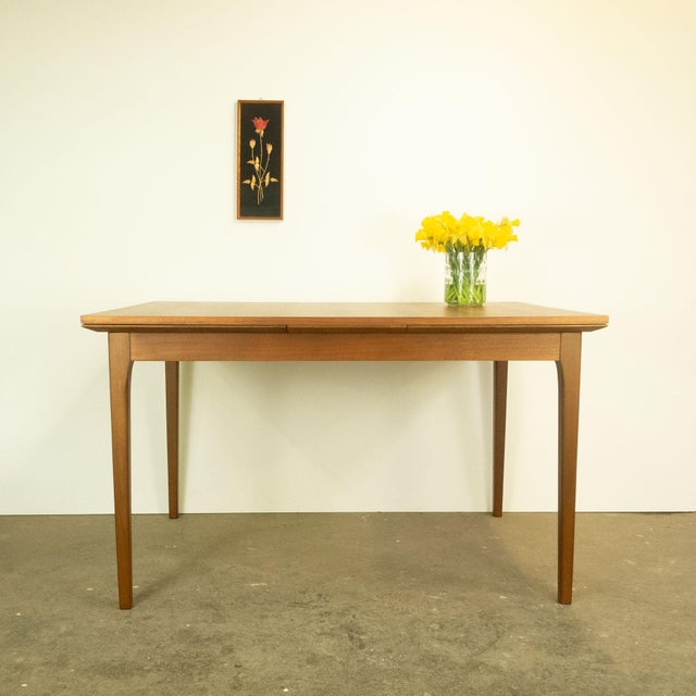 1960s Extendable Dining Table in Walnut & Beech from Lübke, 1960s For Sale - Image 5 of 15