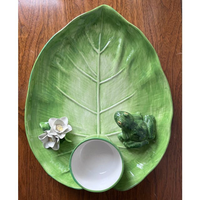 1990s The Mane Lion- Italian Faience Lily Pad/Frog Platter For Sale - Image 5 of 9