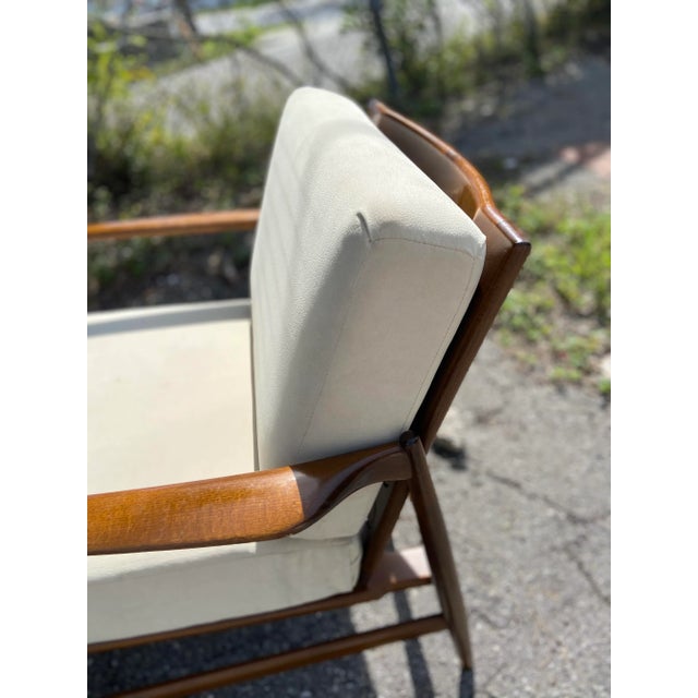 Selig Mid Century Modern Lounge Armchair | Kofod Larsen for Selig For Sale - Image 4 of 12