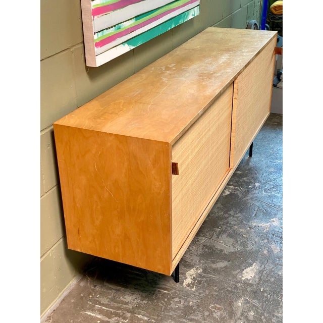 Sideboard Model 116 in Birch and Raffia by Florence Knoll for Knoll International, 1957 For Sale - Image 12 of 17