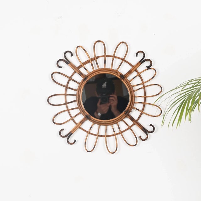 Mid-Century French Riviera Round Sunburst Mirror in Curved Rattan, France, 1970s For Sale - Image 4 of 11