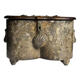 Viscera Box in Marble, 18th Century For Sale