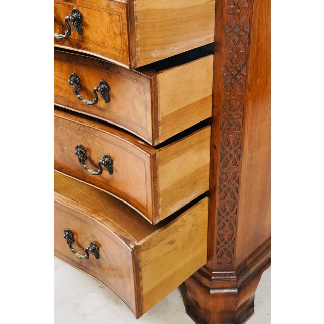 Brown 1920s Queen Anne Revival Burl Walnut Serpentine Chest of Drawers – Dutch Colonial Style For Sale - Image 8 of 10