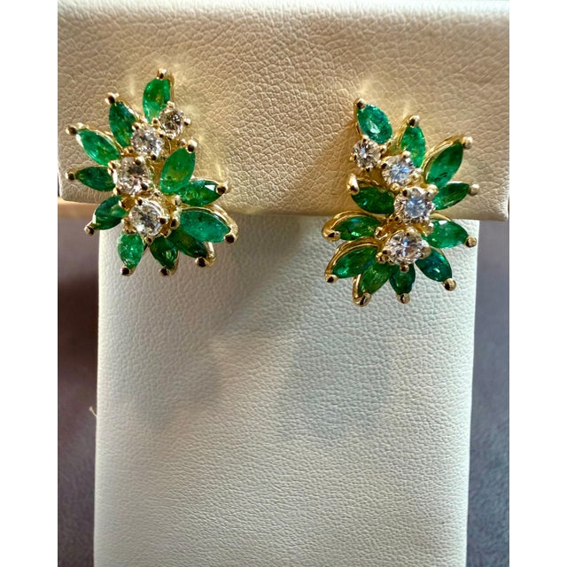 2.3Ct Natural Brazilin Marquise Emerald & 0.80 Ct Diamond Clip on Earring 18 KYG This exquisite pair of earrings are...