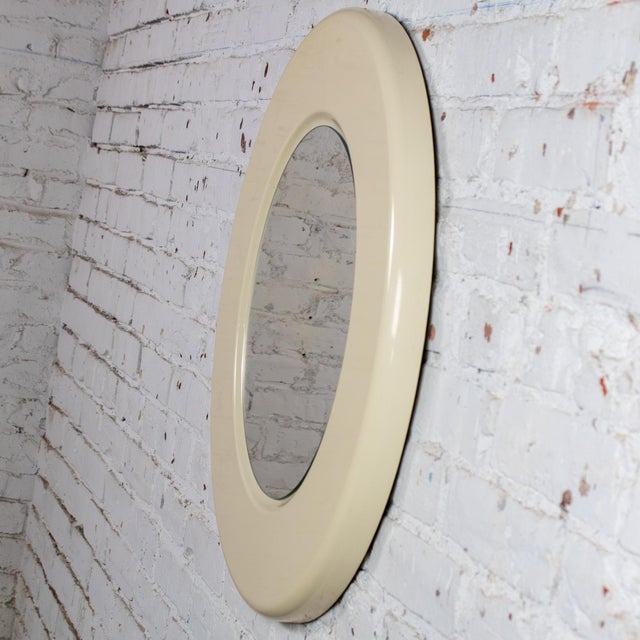 Late 20th Century Late 20th Century Modern Wall Mirror W/Round Off White Plastic Frame For Sale - Image 5 of 18