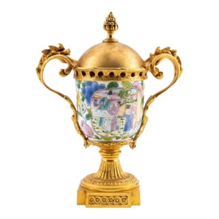 Antique Late 19th Century Chinese Porcelain Lidded Jar With Bronze Ormolu Mounts For Sale
